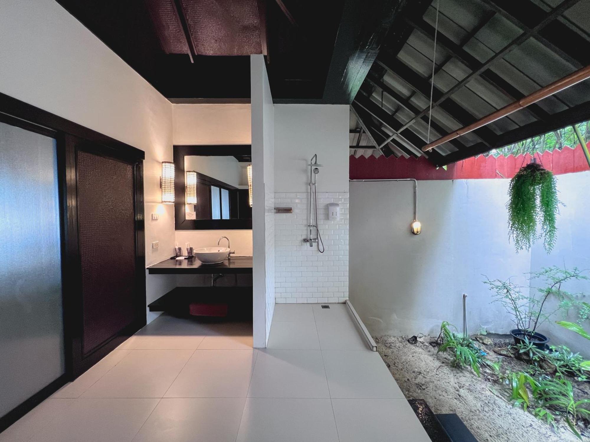 Sevenseas Resort Kradan-sziget Kültér fotó
