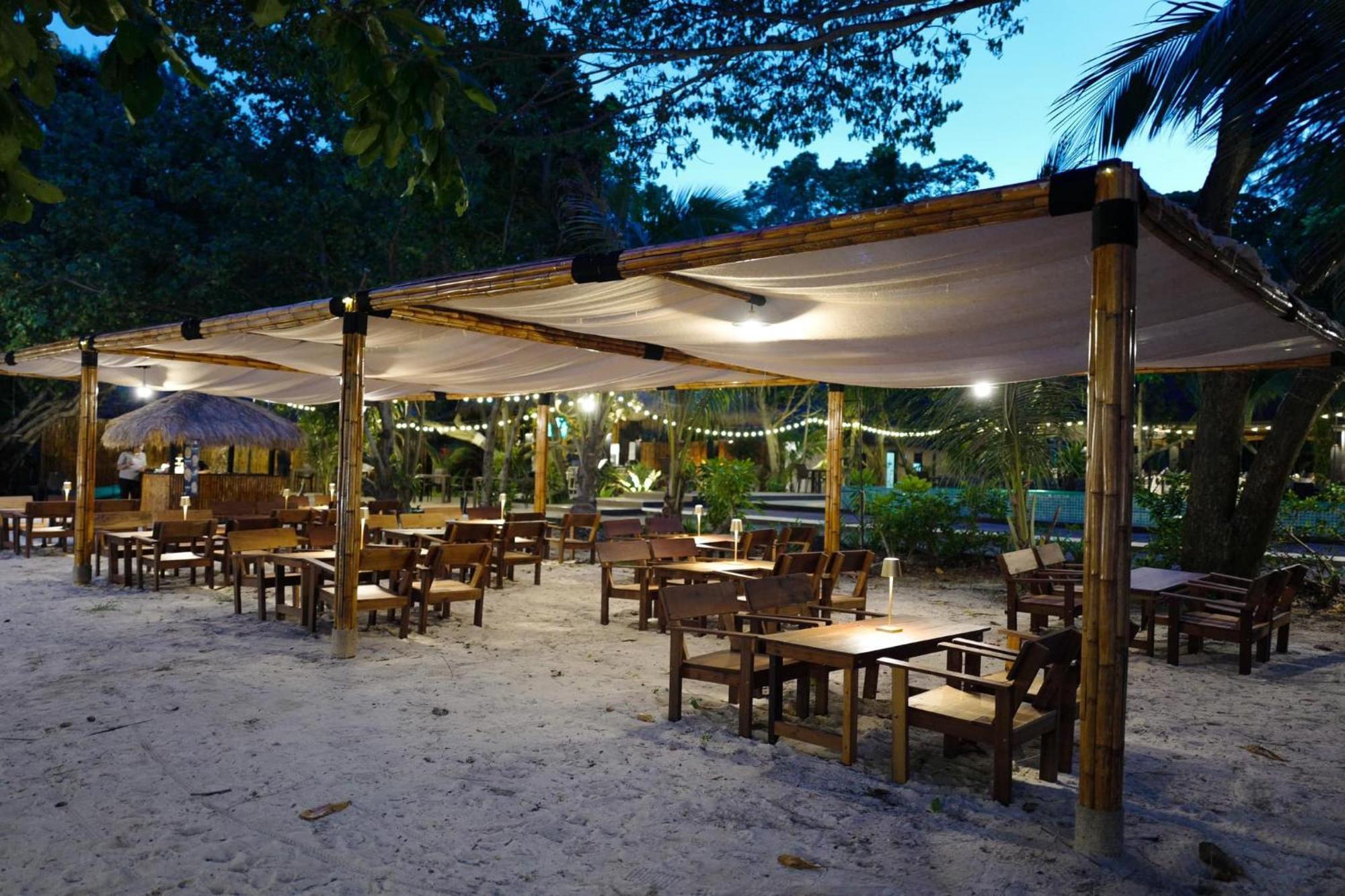 Sevenseas Resort Kradan-sziget Kültér fotó